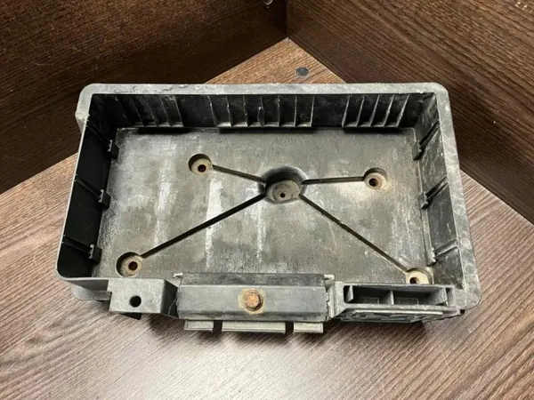 Iveco Daily 3:e gen batteribas OEM 504094417 image 2