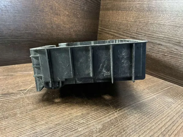 Iveco Daily 3:e gen batteribas OEM 504094417 image 6