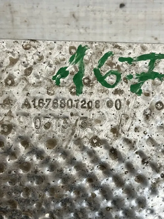 Mercedes GLS 167 Abgashitzeschild A1676807208 image 9