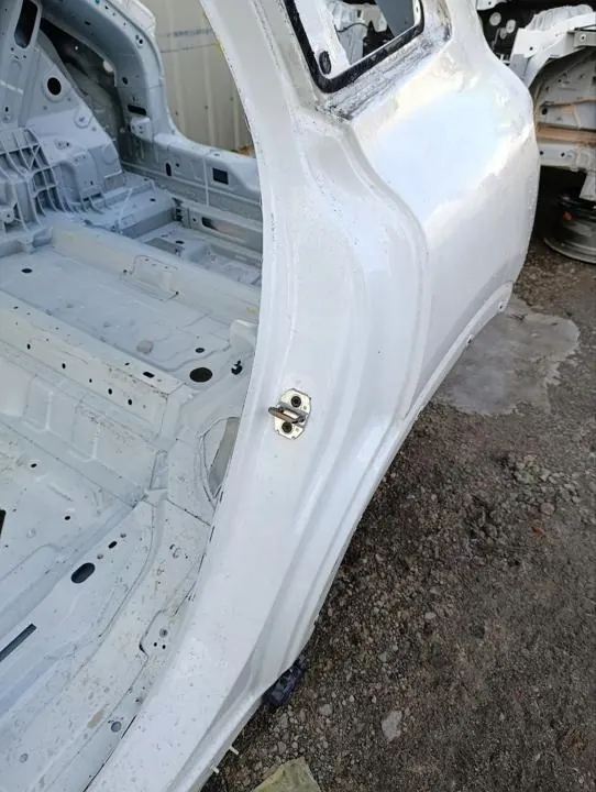 Mercedes-Benz EQS SUV 2023 Estribo Izquierdo OEM 294407 image 8