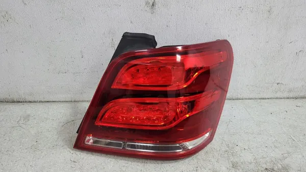 Rechter achterlicht Mercedes GLK Lift A2049060257 image 3