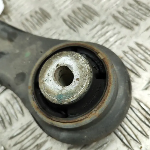 Nedre främre styrarm vänster Ford Transit 2014 image 4