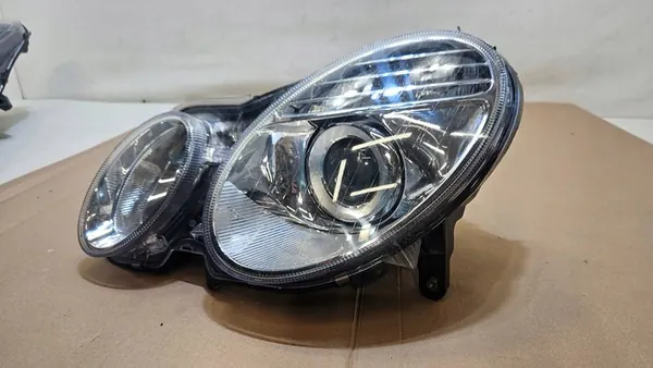Voorste linker koplamp Mercedes E-Class W211 A2118202961 image 7