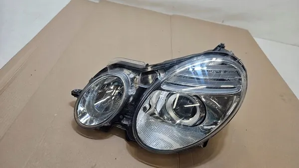Voorste linker koplamp Mercedes E-Class W211 A2118202961 image 8