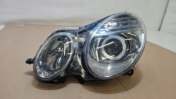 Voorste linker koplamp Mercedes E-Class W211 A2118202961 image 9
