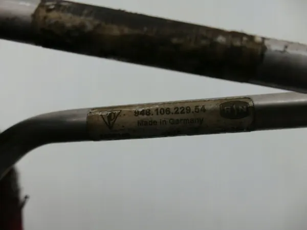 Conducto de aceite turbo Porsche OEM 94810622954 image 3