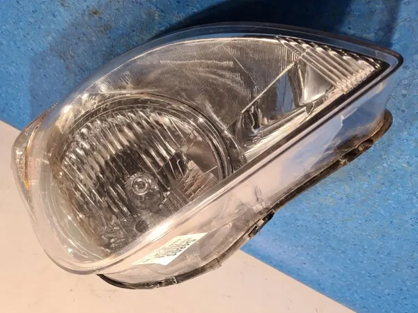 Faros Derecho TYC Hyundai I20 PB image 2