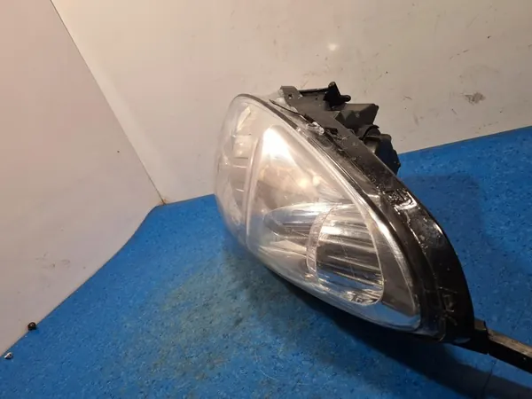 Faros Derecho TYC Hyundai I20 PB image 4