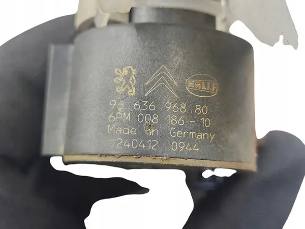 Sensor de nível dianteiro direito PEUGEOT 508 SW 1.6L Diesel image 4