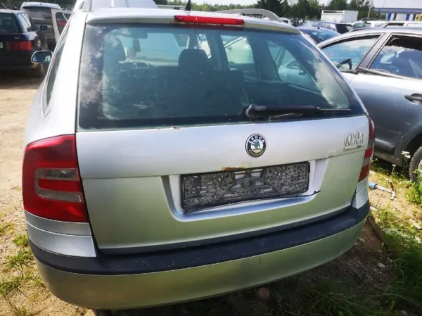 Öljypumppu OEM 03G115105 Skoda Octavia 2.0L image 10