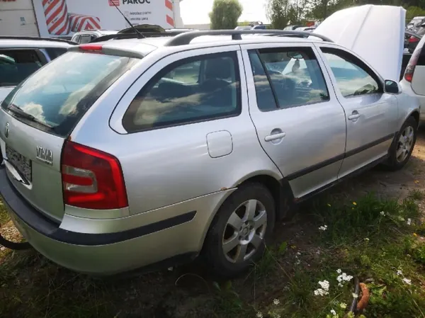Öljypumppu OEM 03G115105 Skoda Octavia 2.0L image 9