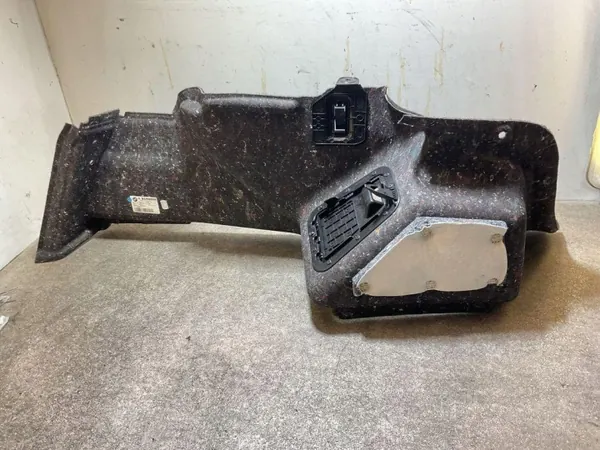 Oikea takaluukun kansi OEM 10859011 BMW 4-sarja image 2