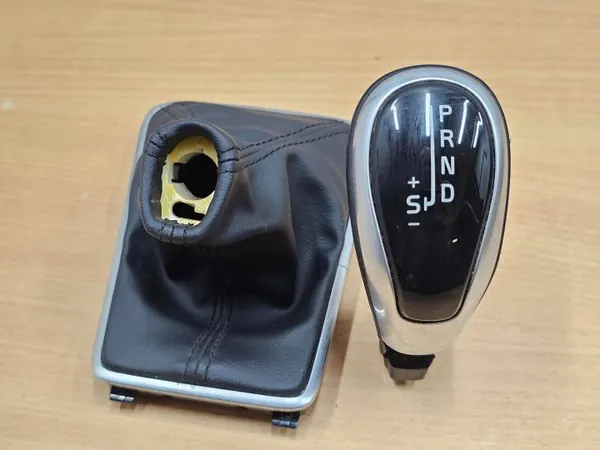 Funda de Palanca MCA2939 para Volvo Automático image 2