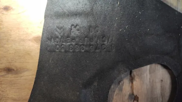 Engine Bulkhead Insulation OEM 9800107580 for Peugeot image 4