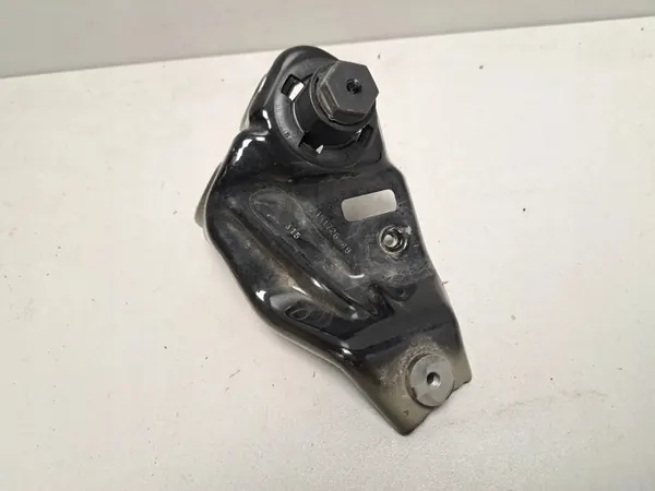 Soporte guardabarros delantero derecho OEM 7451726 BMW X7 image 2