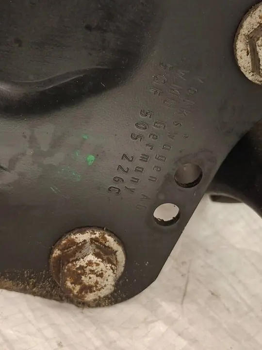 VW Tiguan 5NA 2017 Mozzo Posteriore Destro 5QF505436F image 7