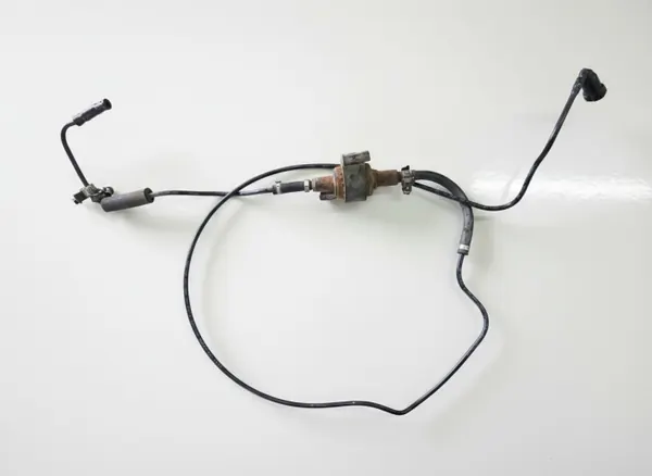 Bomba de combustible Webasto VW T5 OEM 89372A - Usado image 2