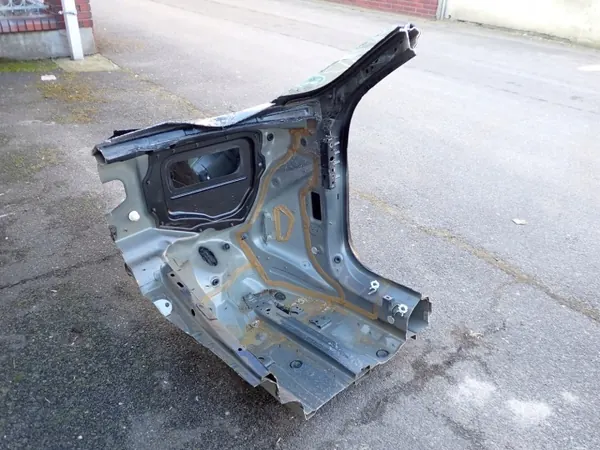 OEM ĆWIARTKA PODŁUŻNICA Etu Oikea Volvo XC60 Käytetty image 4