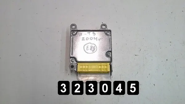 ECU VW Transporter OEM AM-323045 2004 - Usado image 2