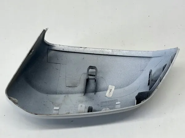 Coffret Rétroviseur Droit OEM 81A857528 Audi Q2 image 5