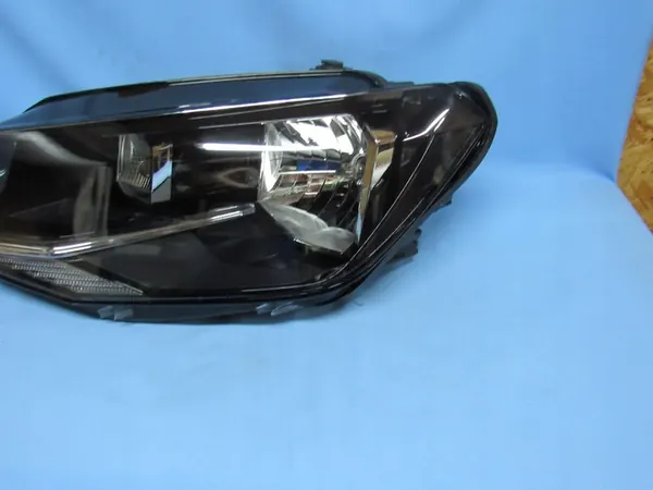 Vasen VW Caddy 2K1 Halogeenivalo image 3