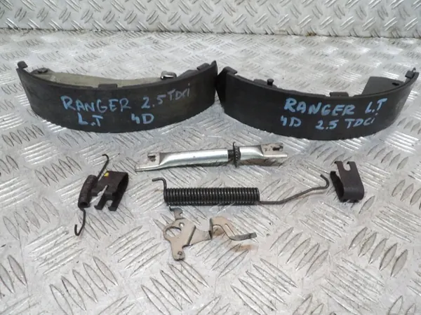 FORD OEM Bromsbeläggsspridare 06-10 Ranger/Mazda BT-50 image 2
