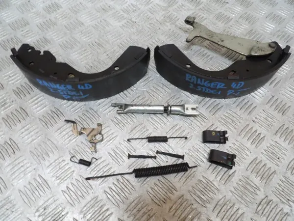 FORD OEM Bromsbeläggsspridare 06-10 Ranger/Mazda BT-50 image 4