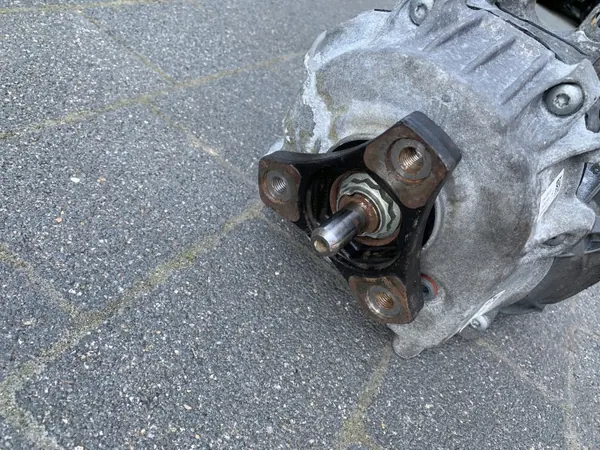 Mercedes Getriebe-Differential OEM A7252802400 - Gebraucht image 4