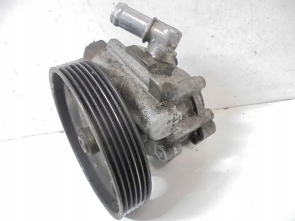 Servostyrningspump Peugeot 406 2.0 HDI OEM 9640830580 image 3