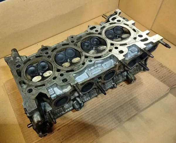 Cylinder Head Ford Mazda 1.8 Duratec image 7