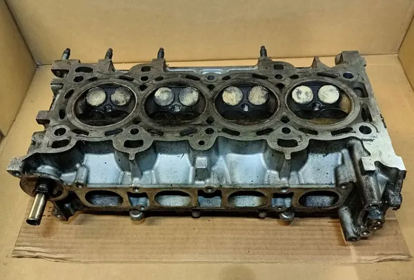 Cylinder Head Ford Mazda 1.8 Duratec image 8