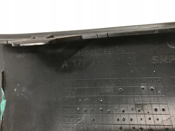 Revestimento Lateral do Para-choque Traseiro Esquerdo Mercedes A-Class 177 AMG image 7