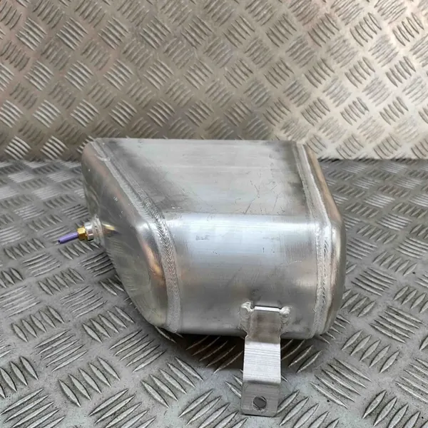Réservoir d'air Porsche d'occasion OEM 4M0616203F image 7