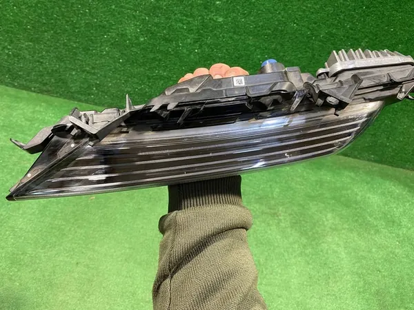 Porsche Macan 95B Luz DRL LED Halógena Esquerda 95B953041B image 4