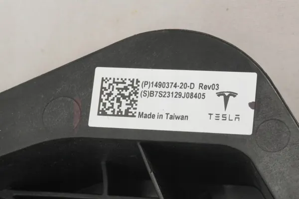 Câble de charge Tesla Model Y OEM 149037420D image 5