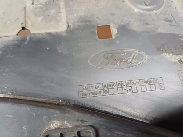 OEM H1BB17859B1 Stötfångarsköld för Ford Fiesta MK8 image 9
