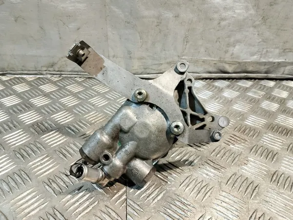 Pompe de direction assistée BMW OEM 677469803 - Occasion image 6
