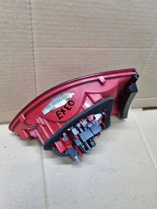 Lámpara trasera derecha para Seat Exeo 10R Kombi image 10