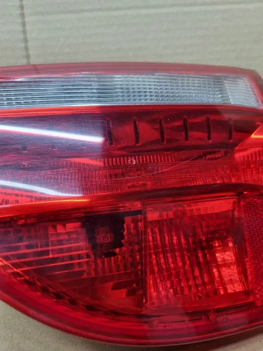 Lámpara trasera derecha para Seat Exeo 10R Kombi image 4