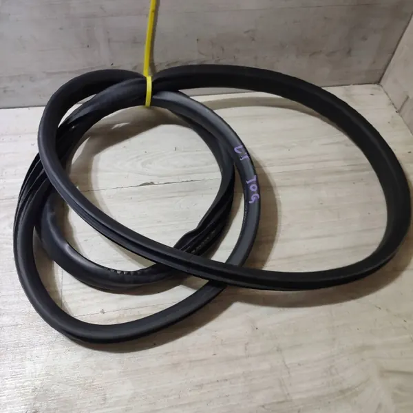 Deurafdichting achter links OEM 28920 Dacia Jogger image 2