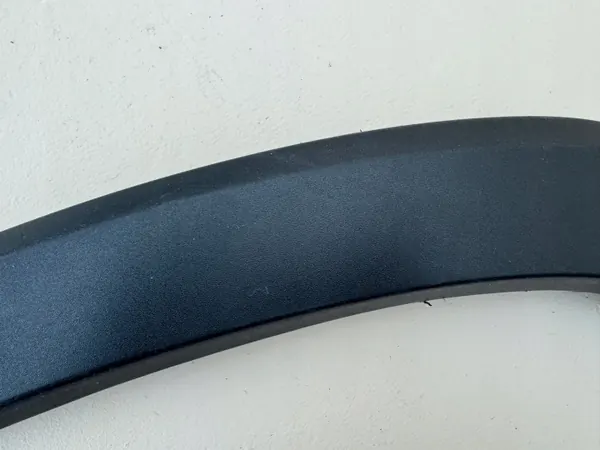 OEM 75601-42160 Etu-oikea lokasuoja Toyota RAV4 V:lle image 3