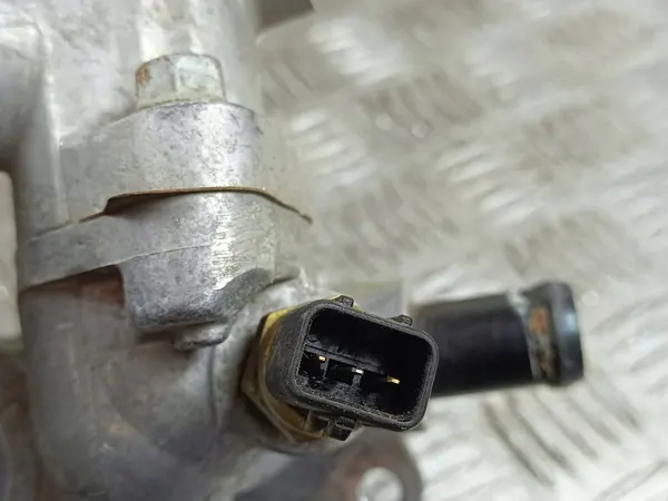 2018 Hyundai Kona I Termostaattikotelo OEM FOB50837 image 2