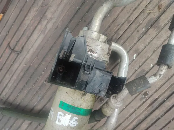 Audi A4 B6 Ilmastointiletku 8E0820193C image 3