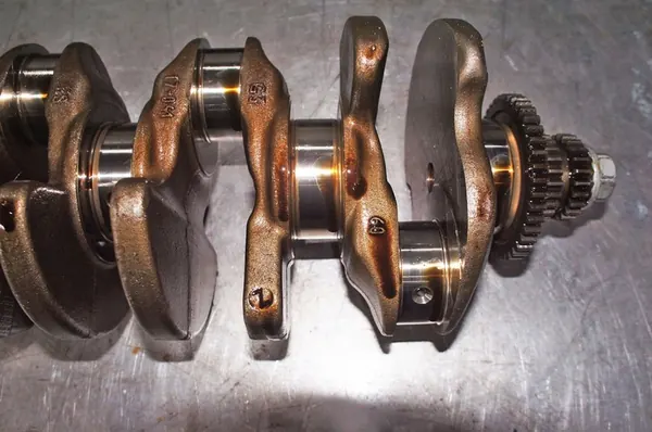 Audi Q3 I 8U 2.0TFSI Vevaxel UP321 050105189B image 8