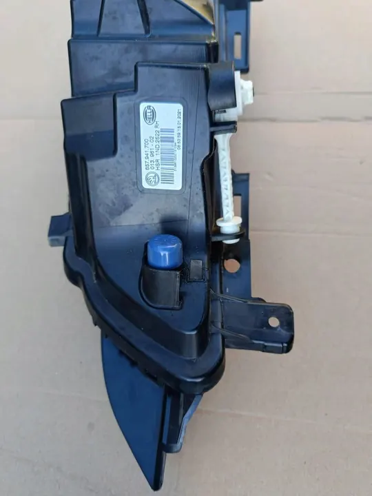 Farol Halógeno Direito Skoda Scala 2019- image 8