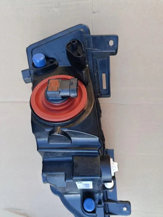 Farol Halógeno Direito Skoda Scala 2019- image 9