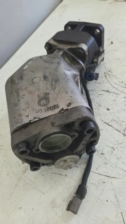 Volvo Kolvhydraulpump OEM 22420244 Begagnad image 3
