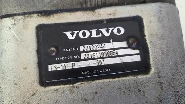 Volvo Kolvhydraulpump OEM 22420244 Begagnad image 4