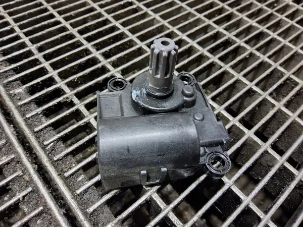 Núcleo Aquecedor Kia Ceed II OEM D332-ATBAA02 image 4