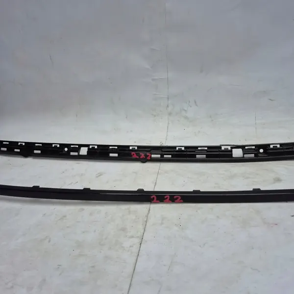 OEM 86569-HF100 Voorbumper Strip voor Hyundai Kona Elektrisch image 3